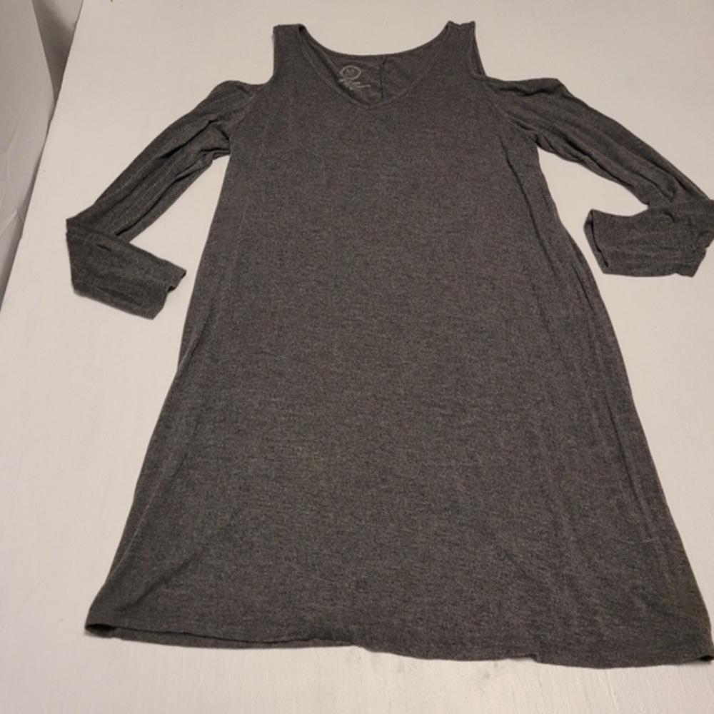 Maurices Charcoal Gray Cold-Shoulder Midi Dress Medium